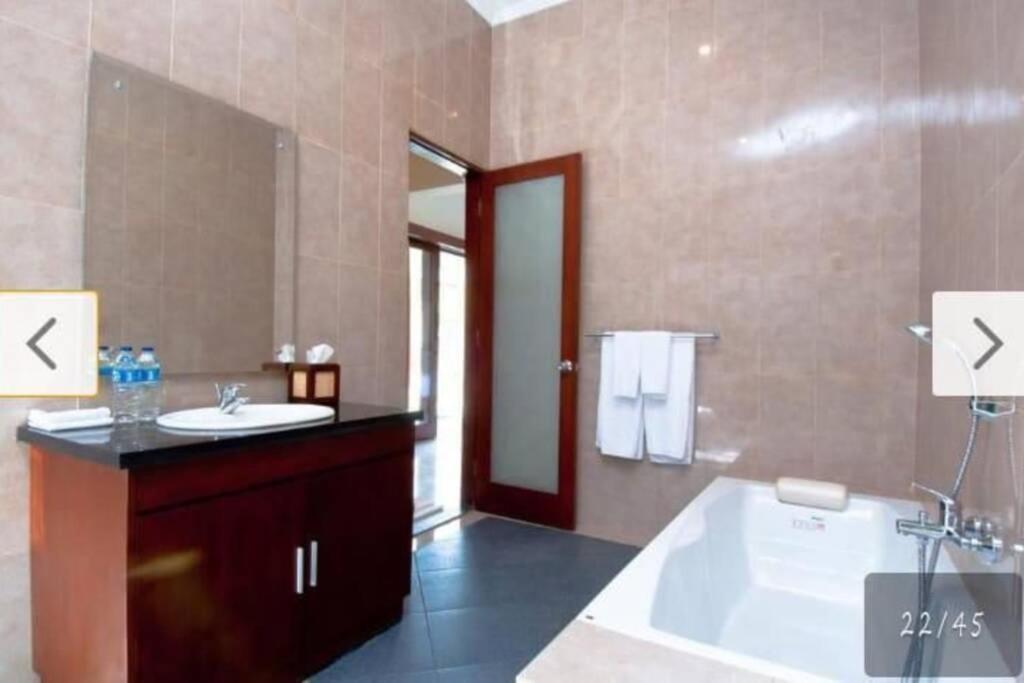 Villa Akmali Berawa - 3 Bedrooms Canggu Eksteriør billede